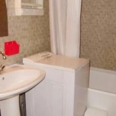 Esquièze-sère, 1 Pièce, 2 Personnes - Fr-1-402-124 Appartamento *