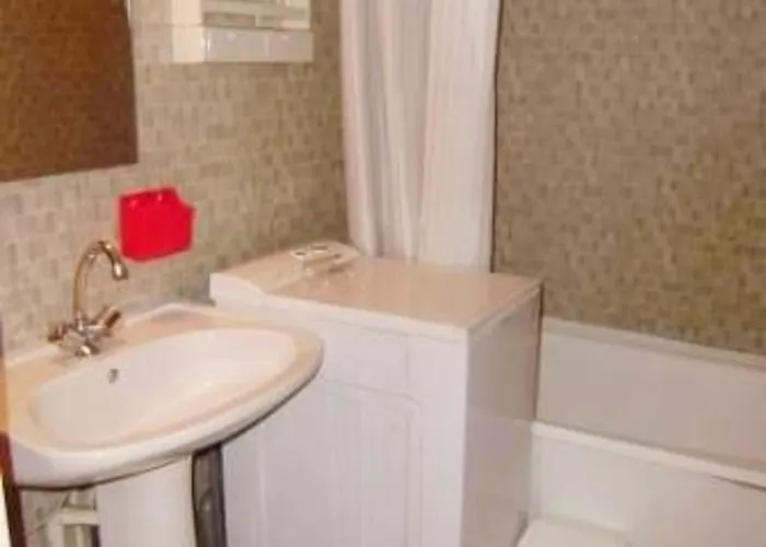 Esquièze-sère, 1 Pièce, 2 Personnes - Fr-1-402-124 Appartement *